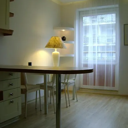 Apartment Super *